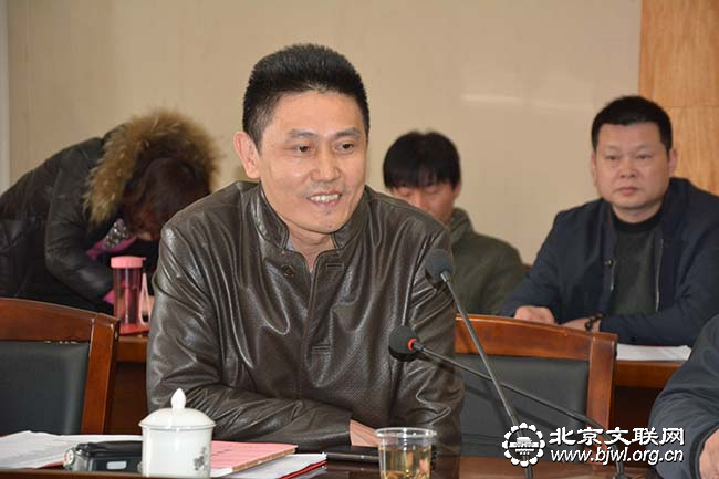 十堰市绿松石协会会长张江红发言