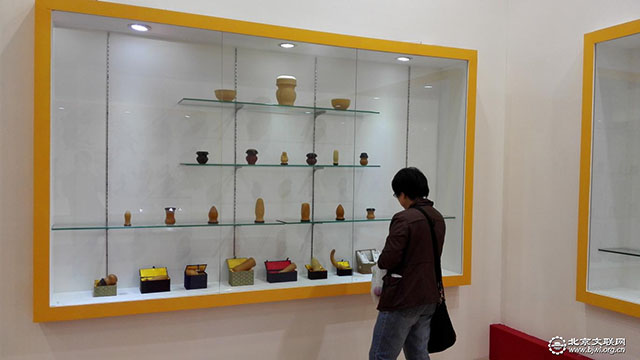市民参观民间文艺作品展区3