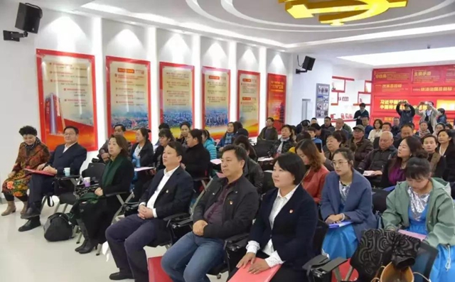 5-参加“故乡与祖国”诗歌朗诵会的领导与观众 5-参加“故乡与祖国”诗歌朗诵会的领导与观众