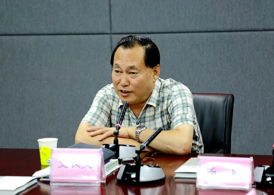 3-房山区文联主席史长义主持座谈会