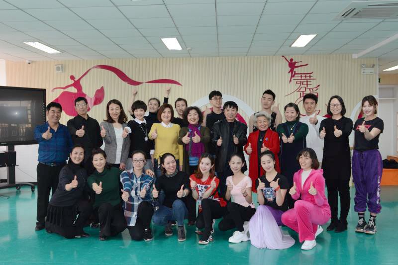 插图1：密云舞协2017年度工作总结会参会全体合影